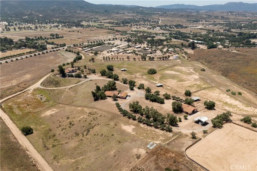 36400 De Portola