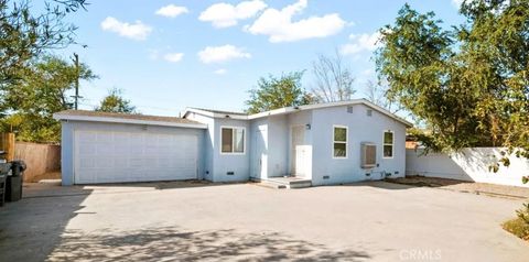 Photo of 38587 E 9th Street, Palmdale, CA 93550 (MLS # SR25278852)