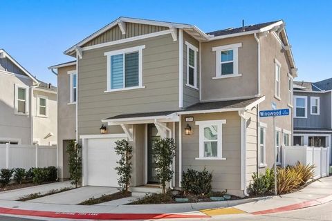 1505 Wingwood Lane Vista CA 92083