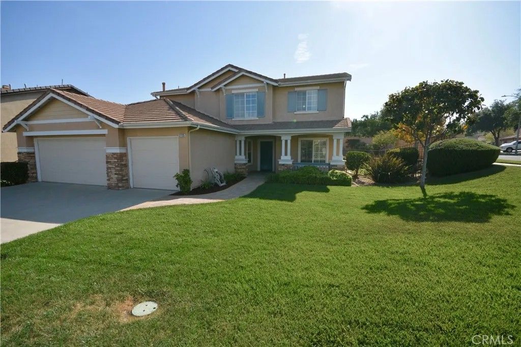 Photo of 2725 S Buena Vista, Corona, CA 92882 (MLS # SW26064074)