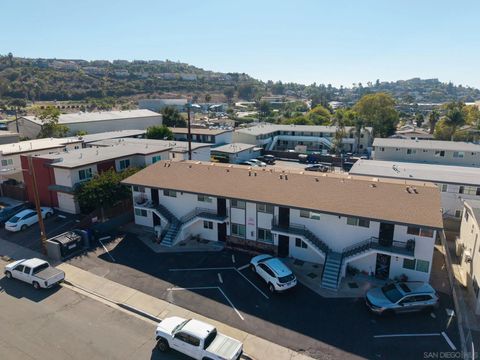 4280-84 Schoolridge Ln La Mesa CA 91941