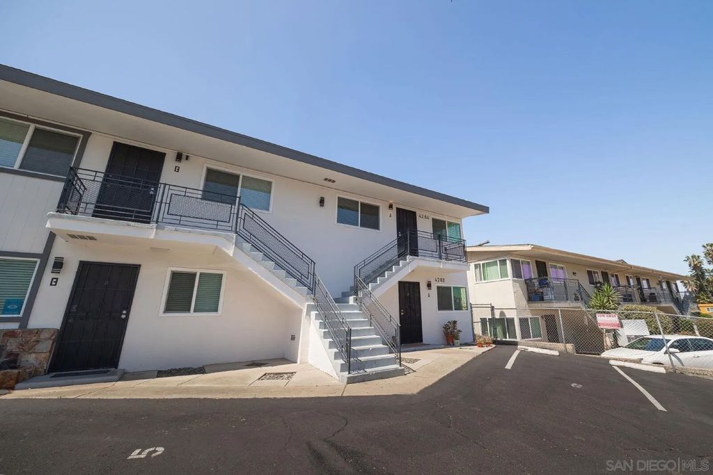 Photo of 4280-84 Schoolridge Ln, La Mesa, CA 91941 (MLS # 2600350)