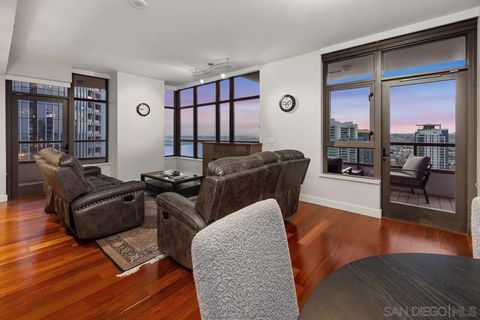 Tiny photo for 700 W E St #3502, San Diego, CA 92101 (MLS # 250039969)