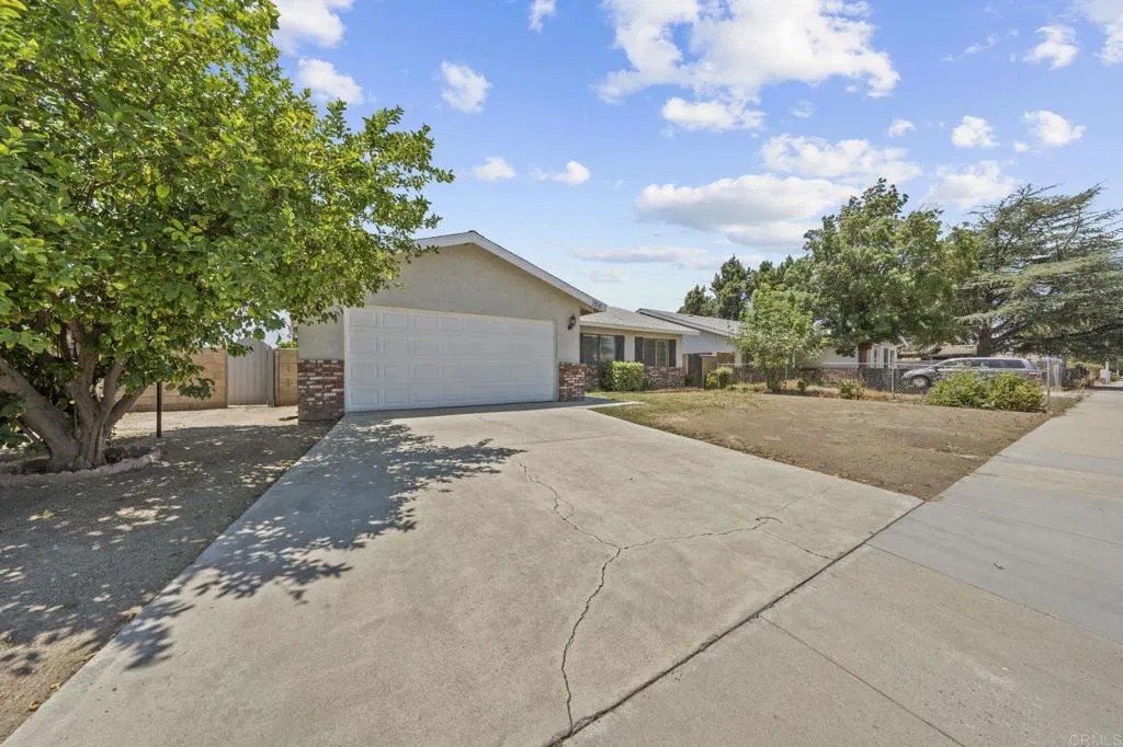 255 Cavendish Drive