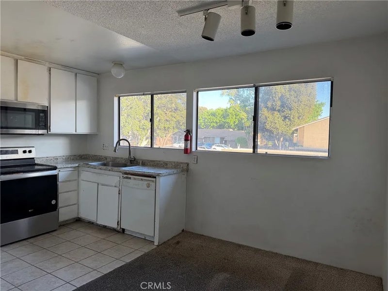 232 Springview