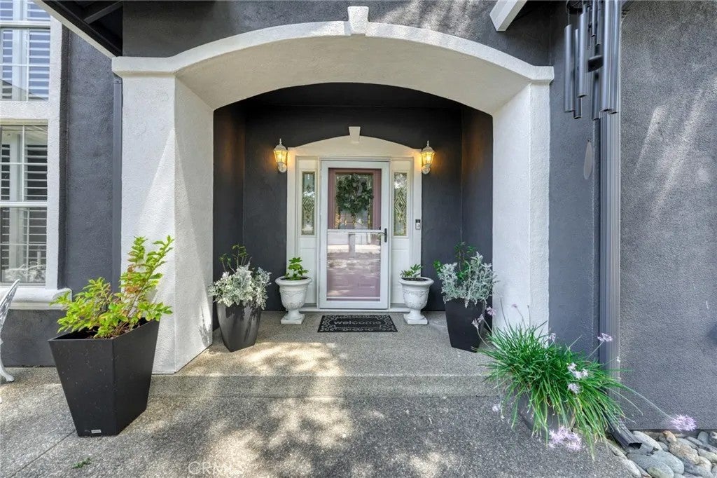 21410 Valley Oak