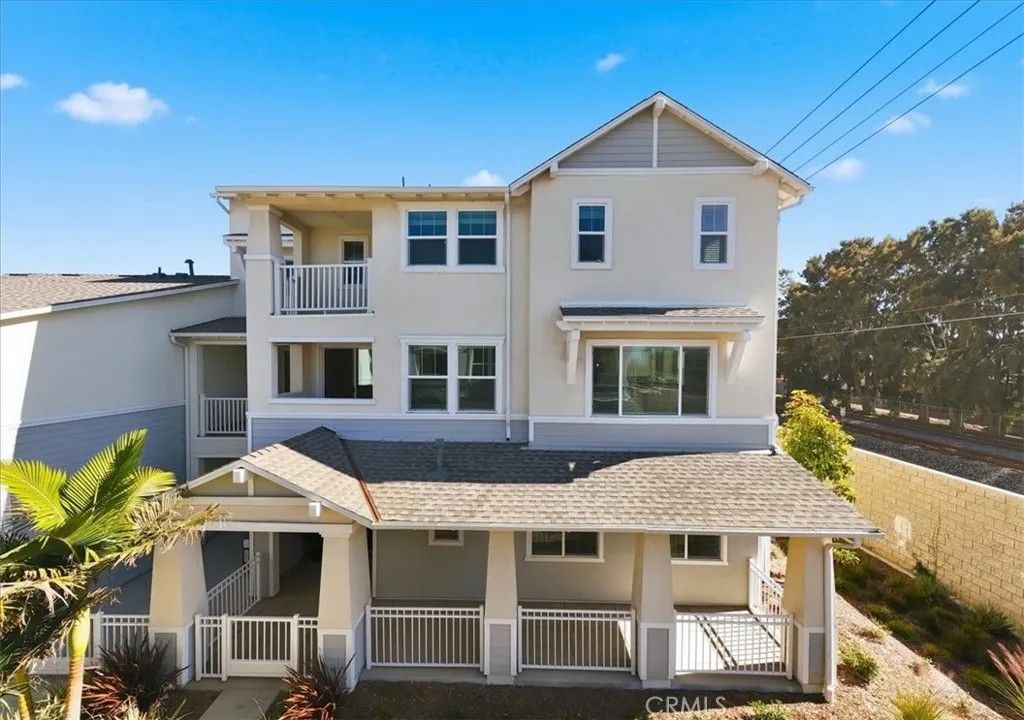 Photo of 2392 Haley Point Drive #104, Ventura, CA 93003 (MLS # IV26038488)