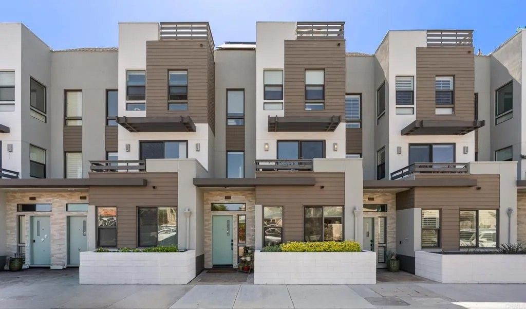 Photo of 2537 State Street, Carlsbad, CA 92008 (MLS # NDP2605787)