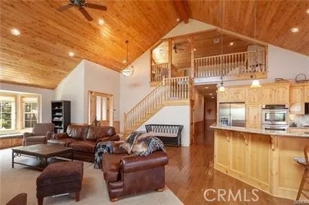 1186 Alameda Ct