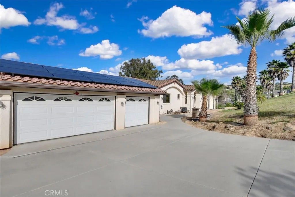 Photo of 32068 Anna Marie Lane, Bonsall, CA 92003 (MLS # OC26062174)