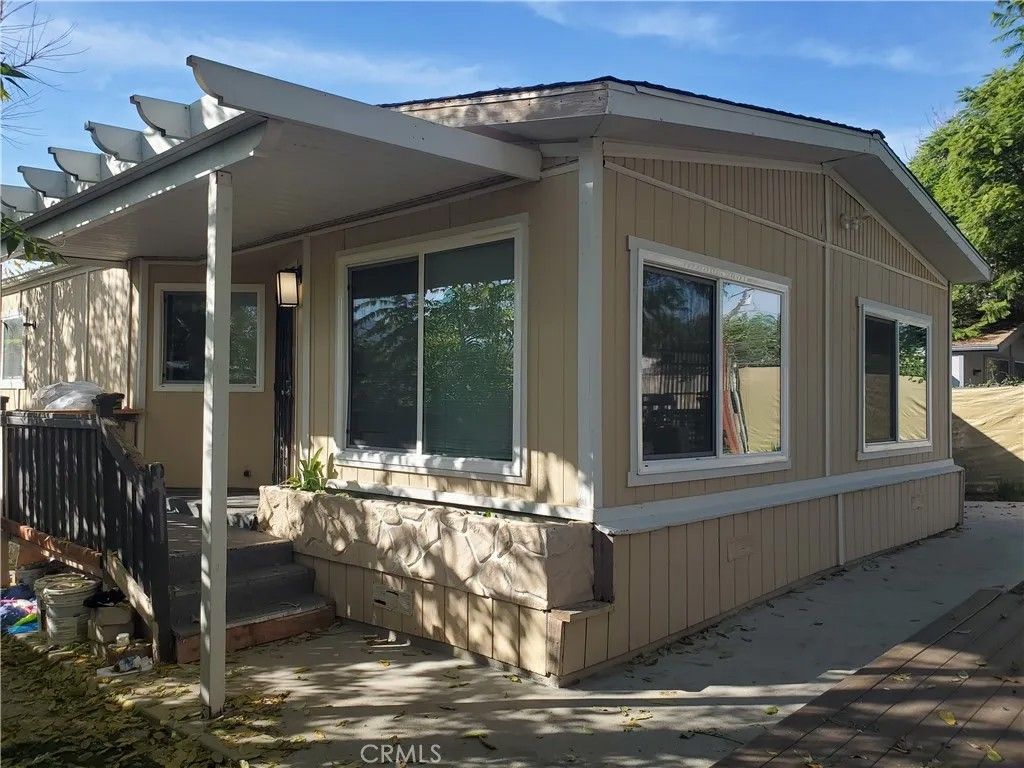 Photo of 32531 Crescent Avenue, Lake Elsinore, CA 92532 (MLS # LG25278370)