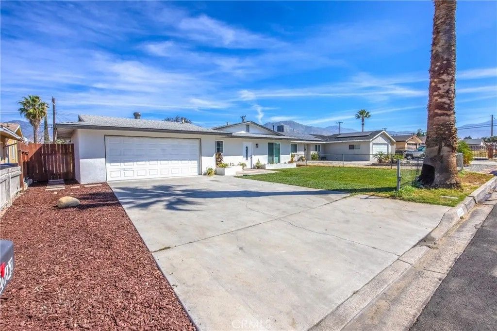 Photo of 26662 Fleming St, Highlands, CA 92346 (MLS # IG26018223)