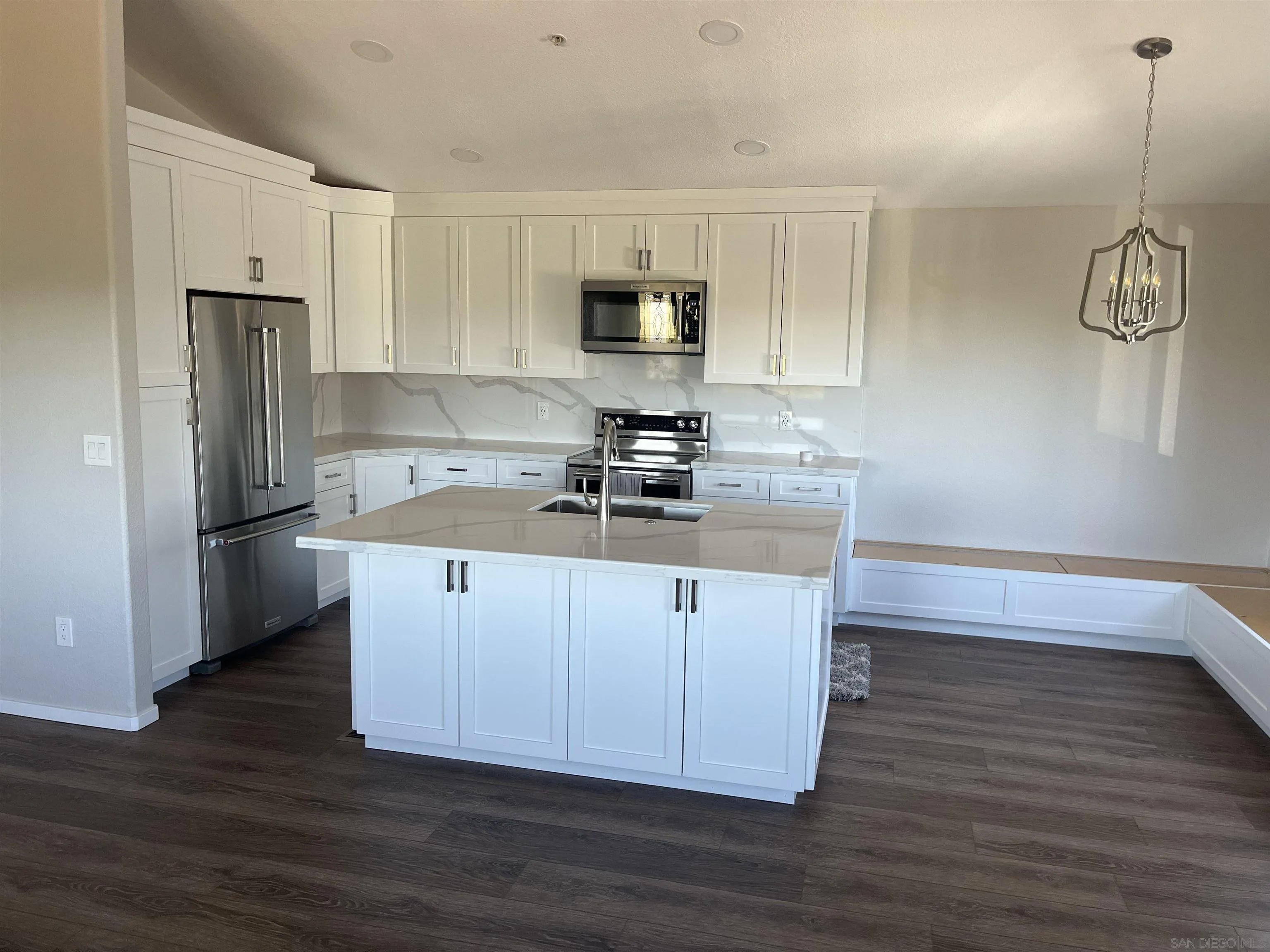 17099 Iron Springs Rd