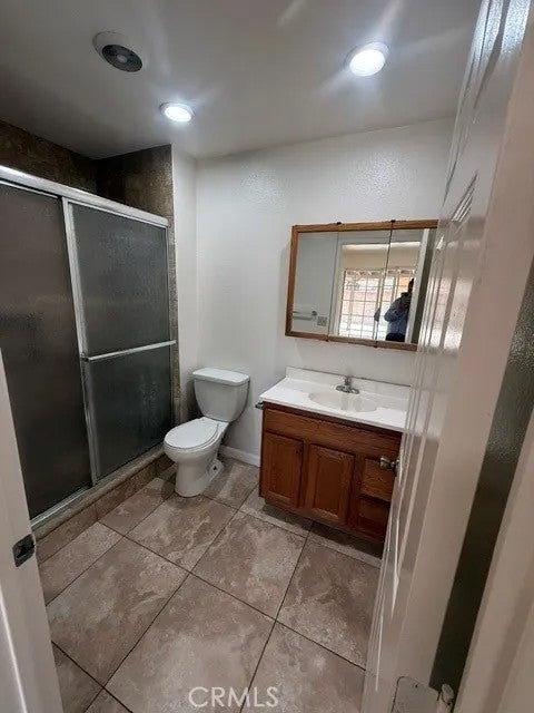 1082 Fremont