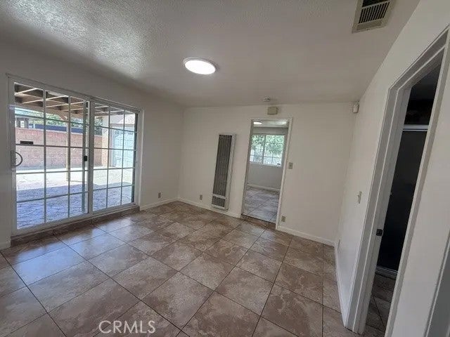 1082 Fremont