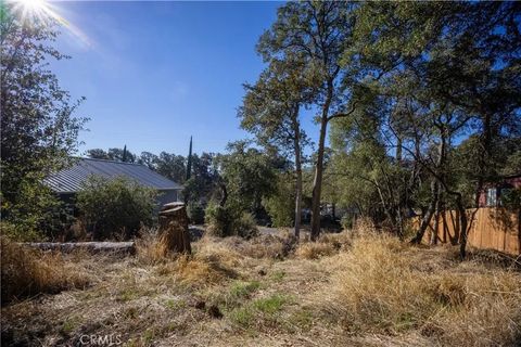 Tiny photo for 14748 Uhl Ave, Clearlake, CA 95422 (MLS # LC25252584)