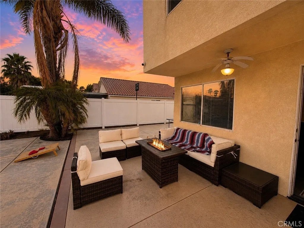 42806 Avenida Tigre