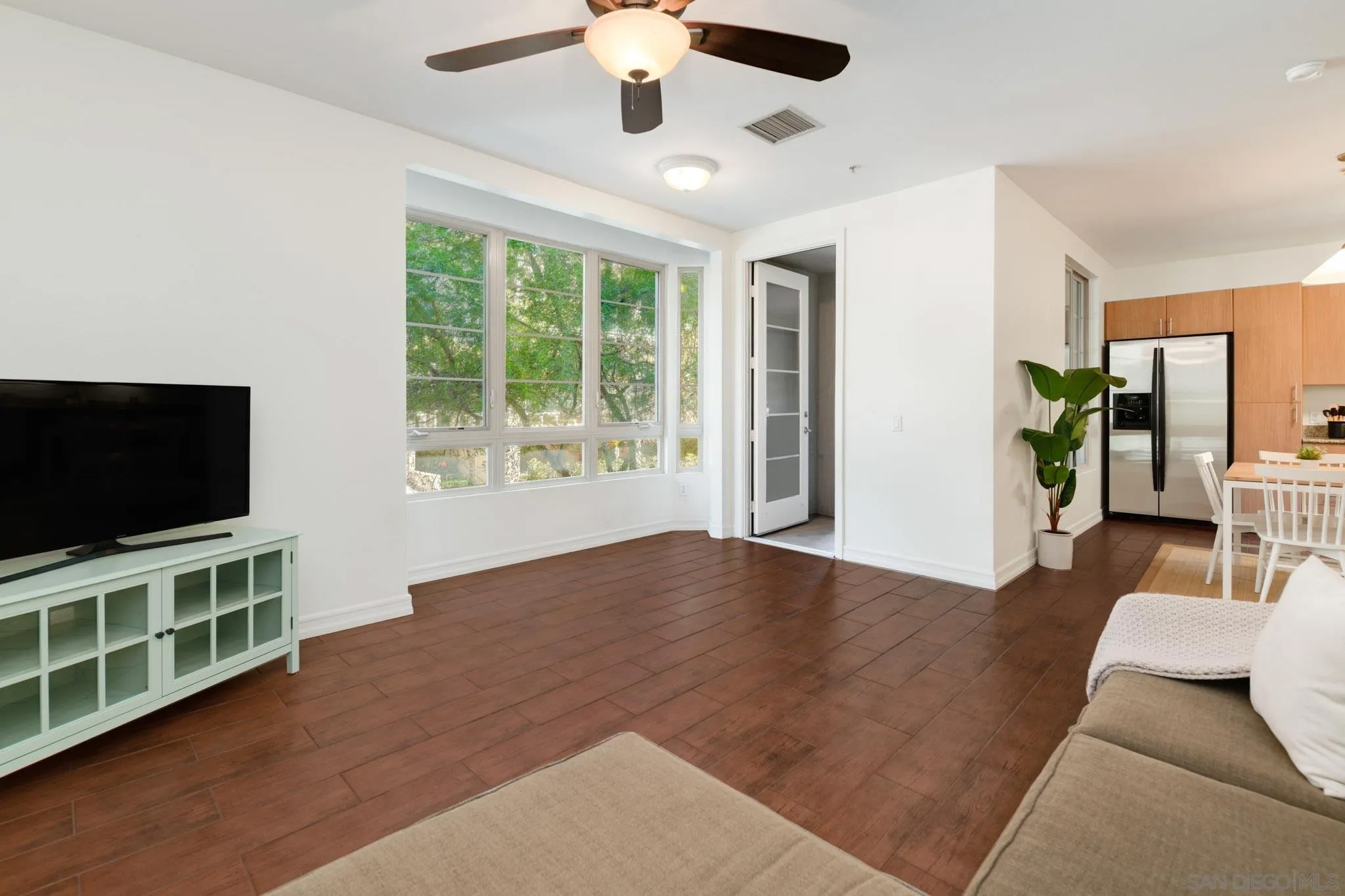 1465 C St 3301