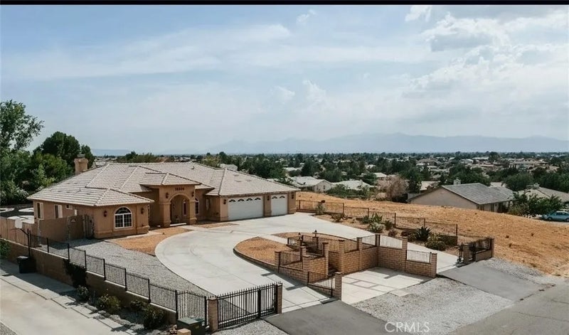 16805 Ponca