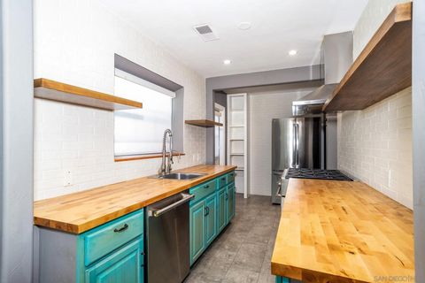 Tiny photo for 7595 Saranac Ave, La Mesa, CA 91942 (MLS # 250043411)