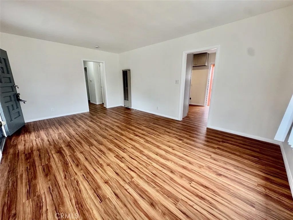 16903 Freeman