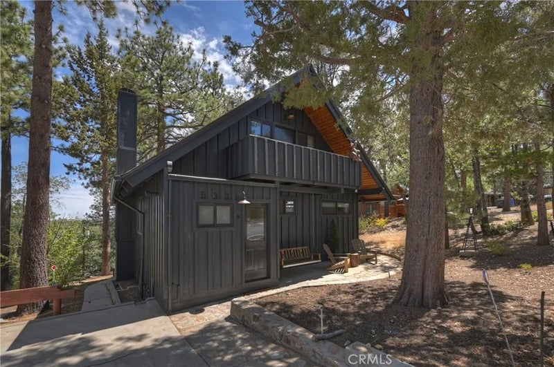 533 Villa Grove