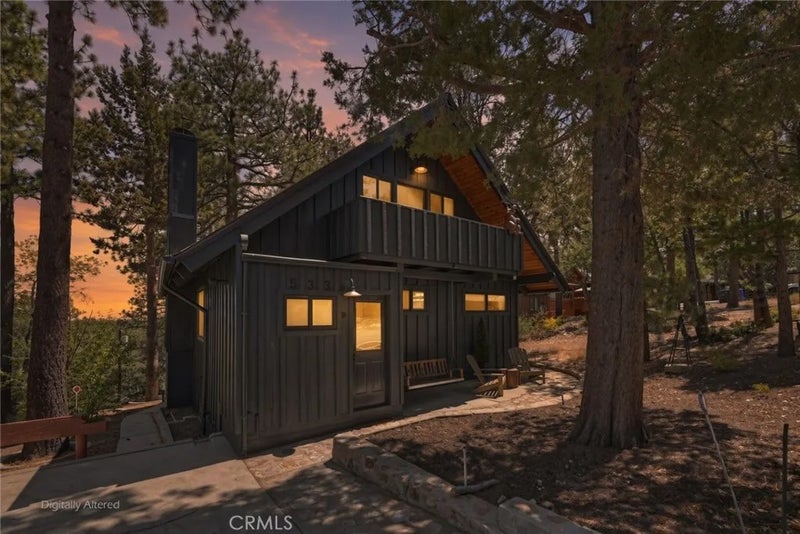 533 Villa Grove