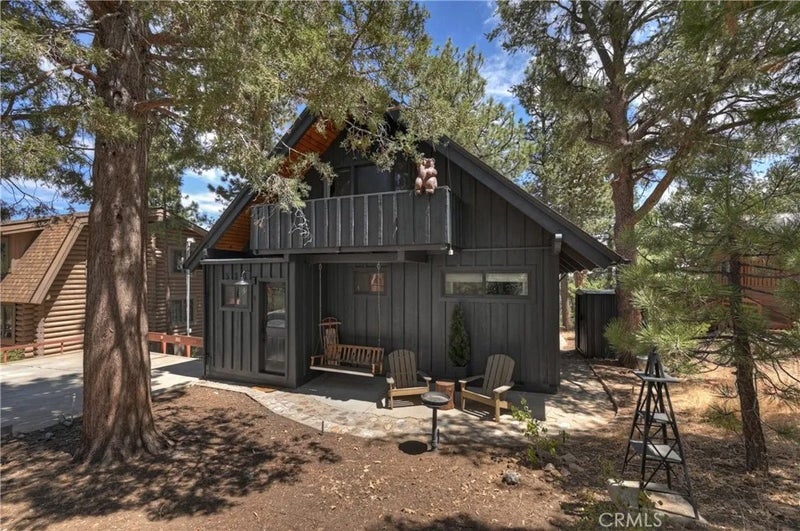 533 Villa Grove