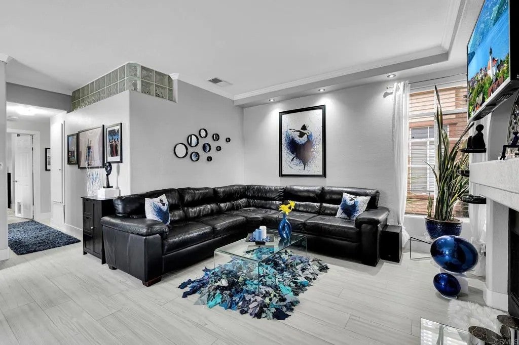 3587 Cameo Drive 18