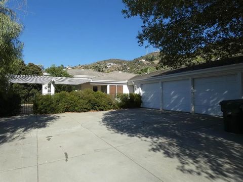 Tiny photo for 3068 Willow Heights Road, Fallbrook, CA 92028 (MLS # NDP2509678)
