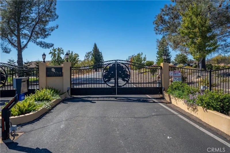 18 Tuscan Drive