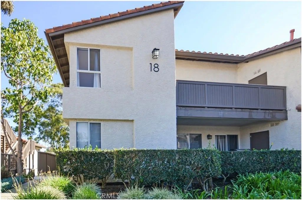 Photo of 18 Corniche Dr #E, Dana Point, CA 92629 (MLS # OC25246188)