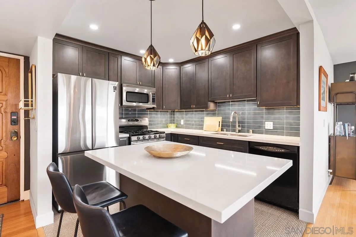 4055 Falcon St 205
