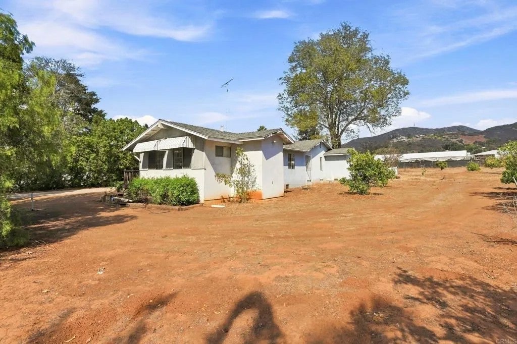 Photo of 1045 Warmlands Avenue, Vista, CA 92084 (MLS # NDP2608625)