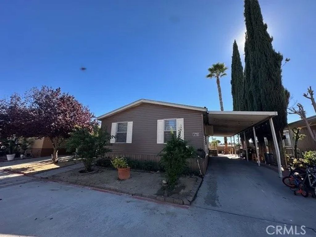 Photo of 913 S Grand Ave #172, San Jacinto, CA 92582 (MLS # IG25257889)