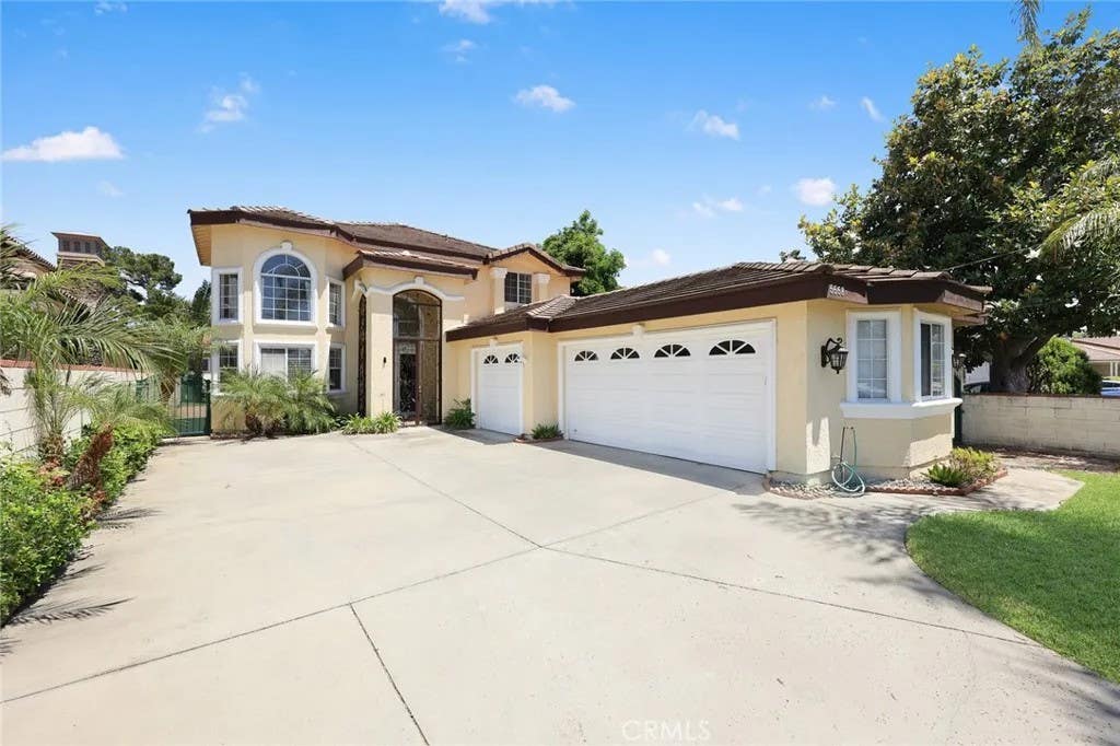 Photo of 5558 N Charlotte AVE, San Gabriel, CA 91776 (MLS # WS26172747)