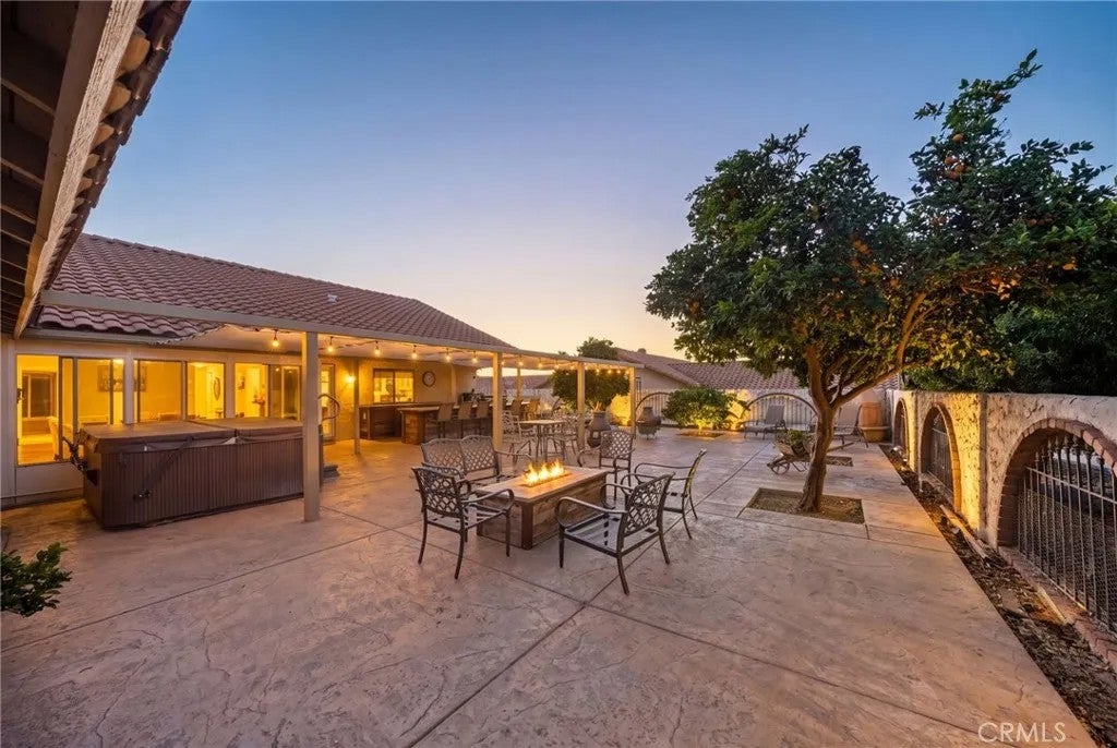 11385 Knoll Vista