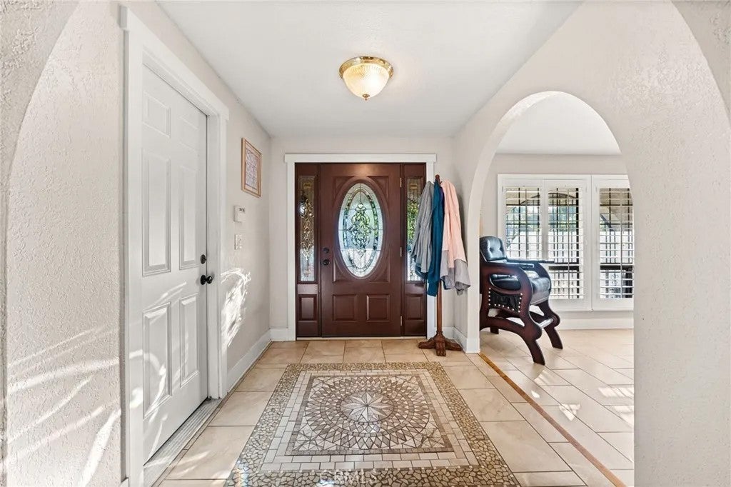 11385 Knoll Vista