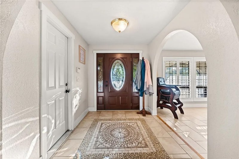 11385 Knoll Vista