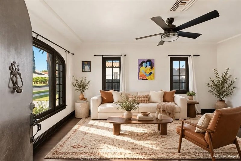 4225 Rosewood
