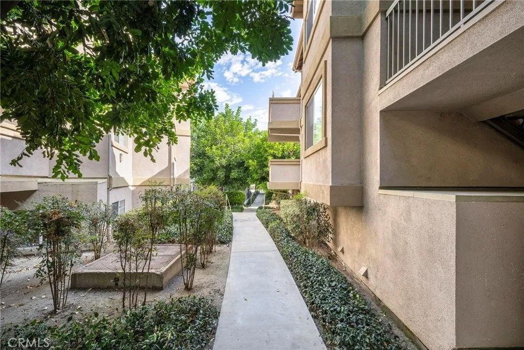 Photo of 1519 E Spruce Street #D, Placentia, CA 92870 (MLS # PW26001902)