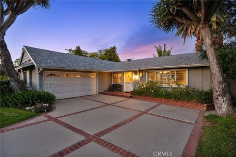 Photo of 10032 Gerald Avenue, Granada Hills, CA 91343 (MLS # SR26096753)