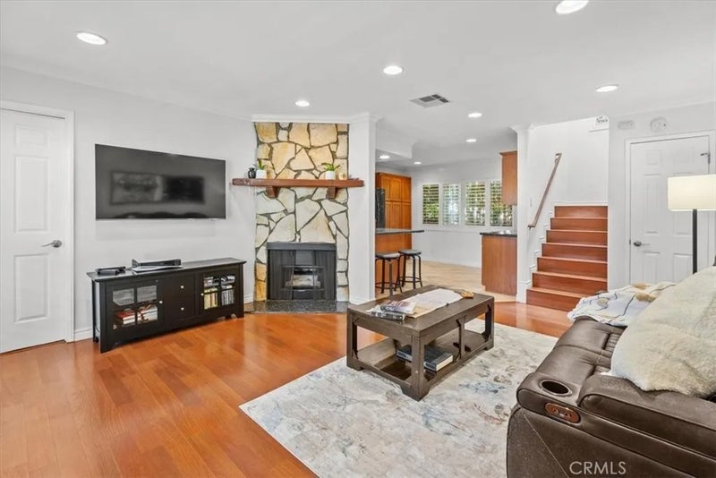 4345 W. 154th St. 10