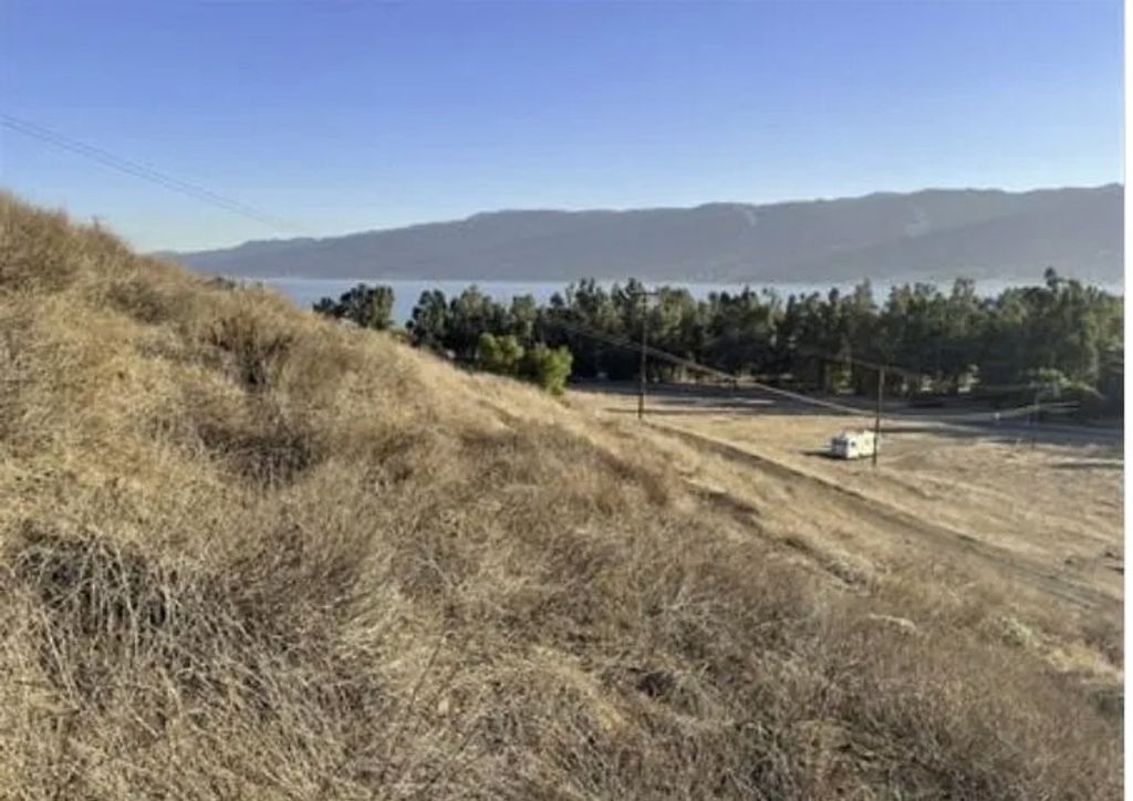 Photo of 0 Lakeview, Lake Elsinore, CA 92530 (MLS # SW25236305)