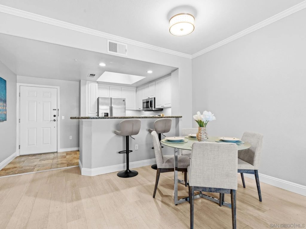 Photo of 9263 Regents Rd #B302, La Jolla, CA 92037 (MLS # 260006374)