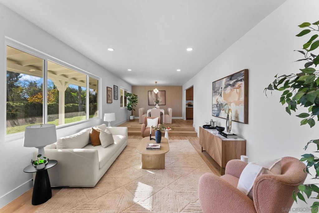 Photo of 958 Berkshire Ct, Escondido, CA 92025 (MLS # 250045975)