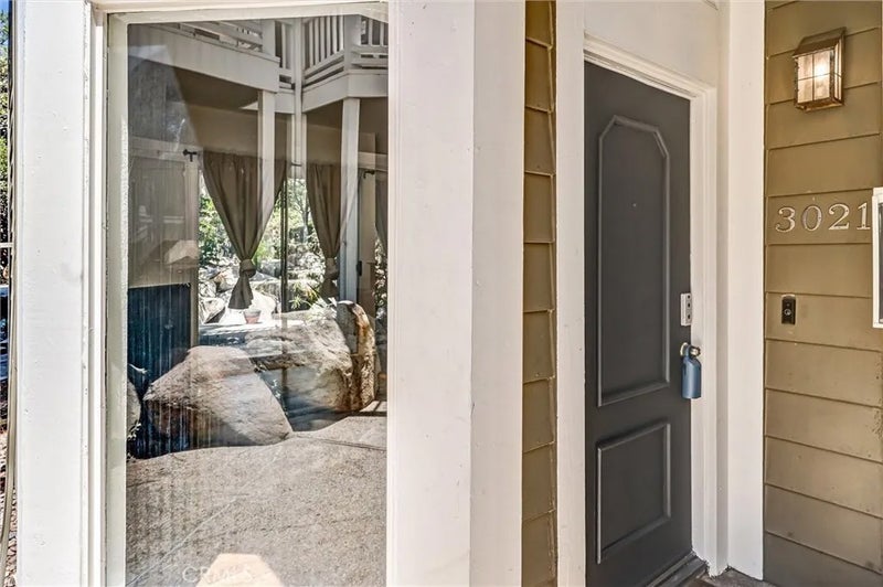 3021 Langs Bay