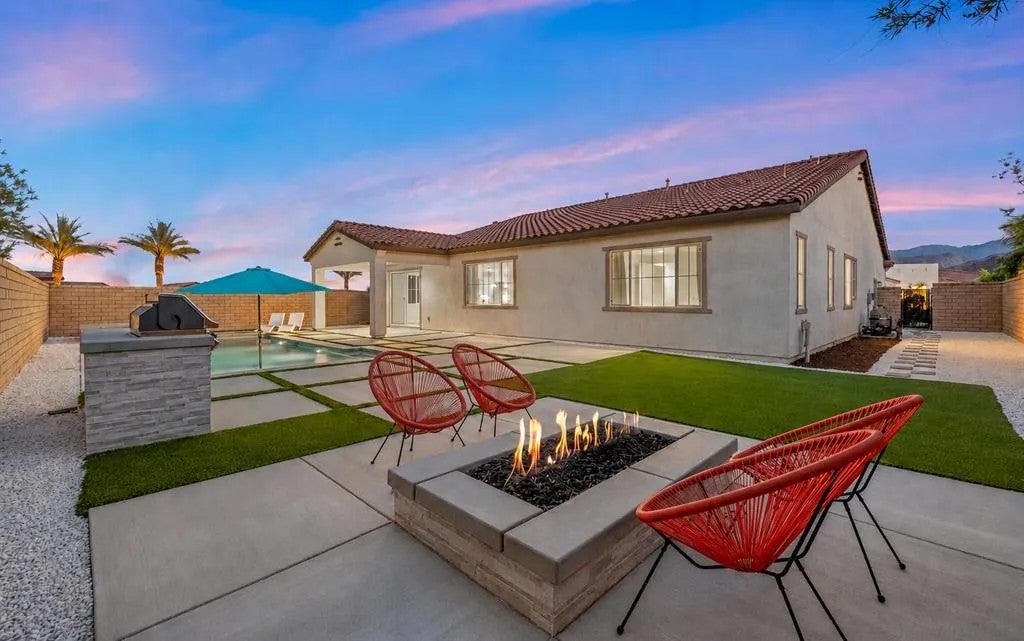 58229 Coral View Way