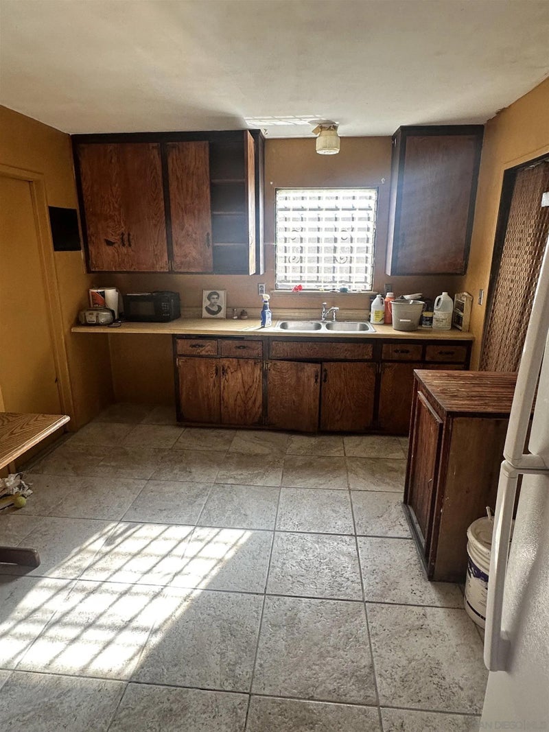 128 Old Oak Dr