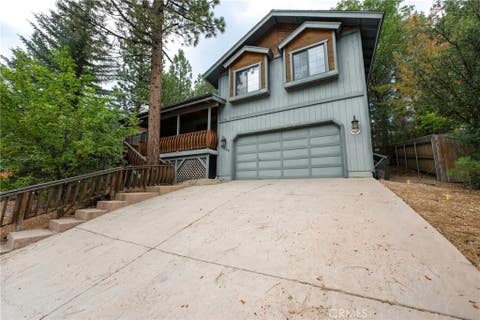 Photo of 42745 Tannenbaum DR, Big Bear Lake, CA 92315 (MLS # OC26163509)